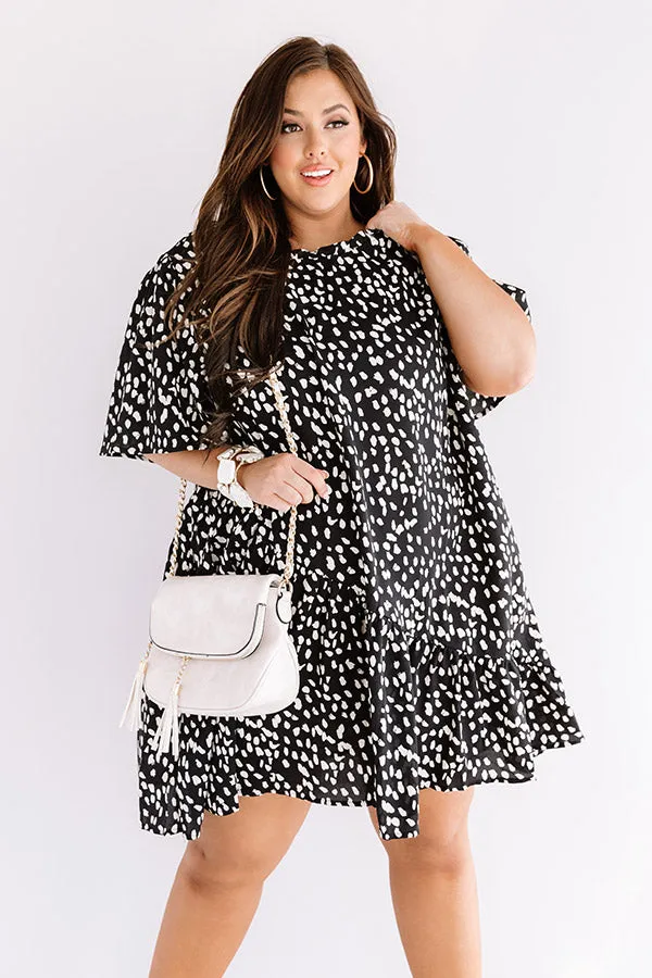 Chicago Chic Shift Dress Curves
