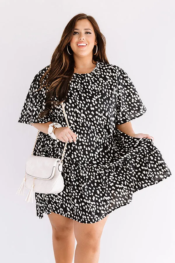 Chicago Chic Shift Dress Curves