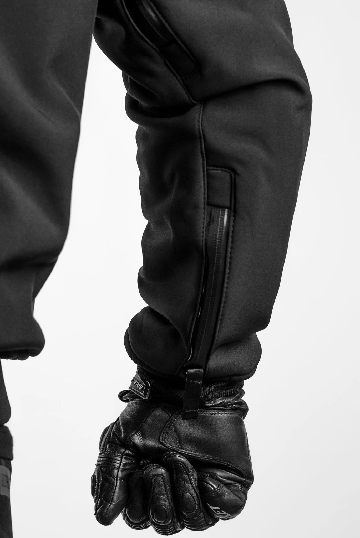 Regency™ Armoured Softshell Hooded Jacket {Pursuit}